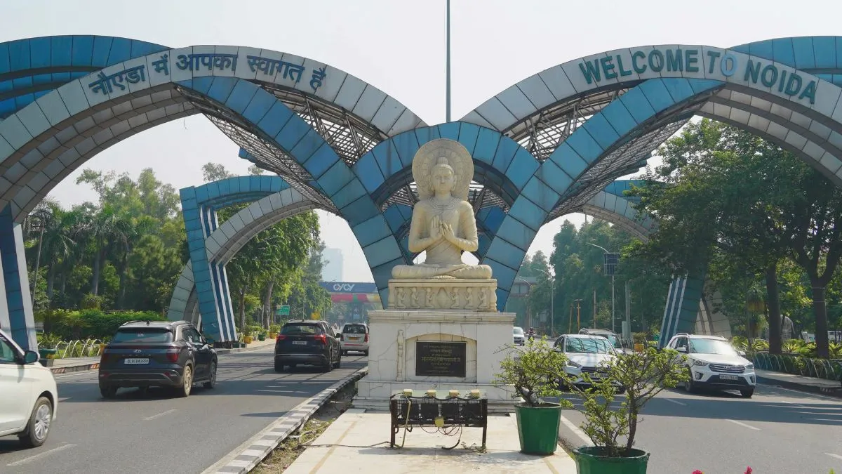 Noida Sector-11